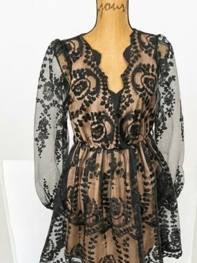 Boohoo Black Lace Overlay Brown Long Sleeve Dress